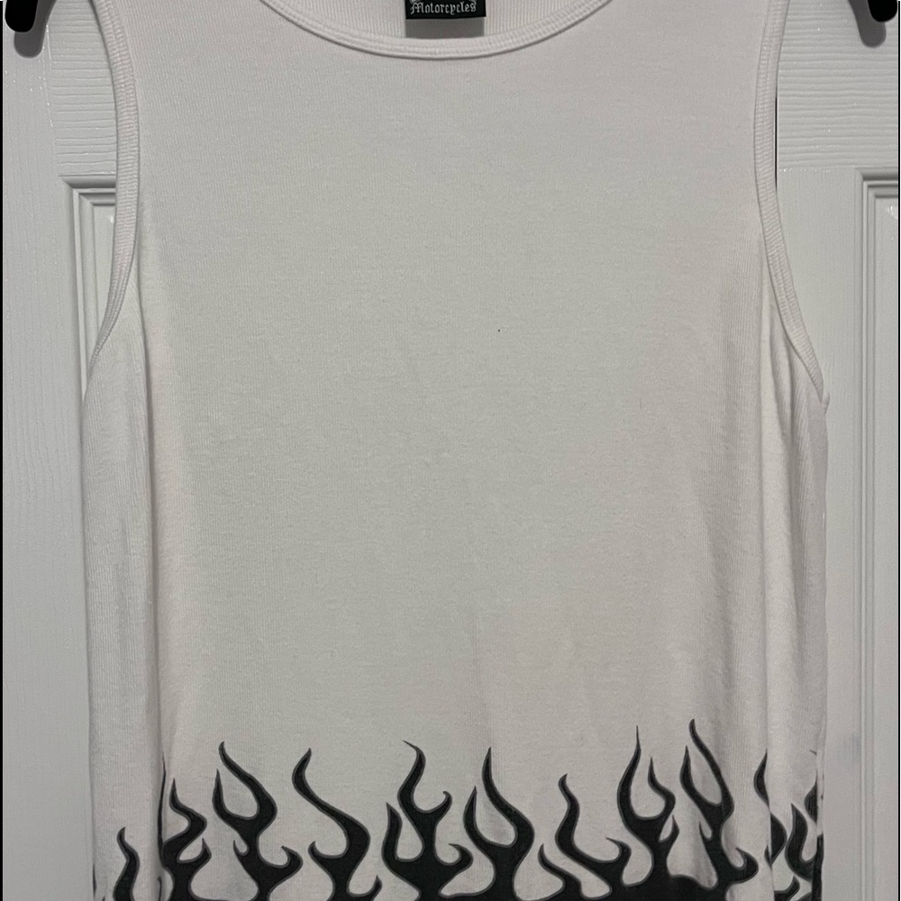 Sick boy motorcycles white tank with flames at bottom size xl